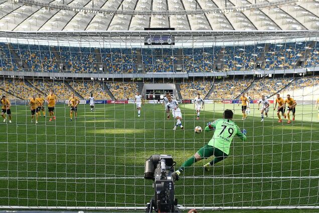 Андрій Паньків (в зеленому)