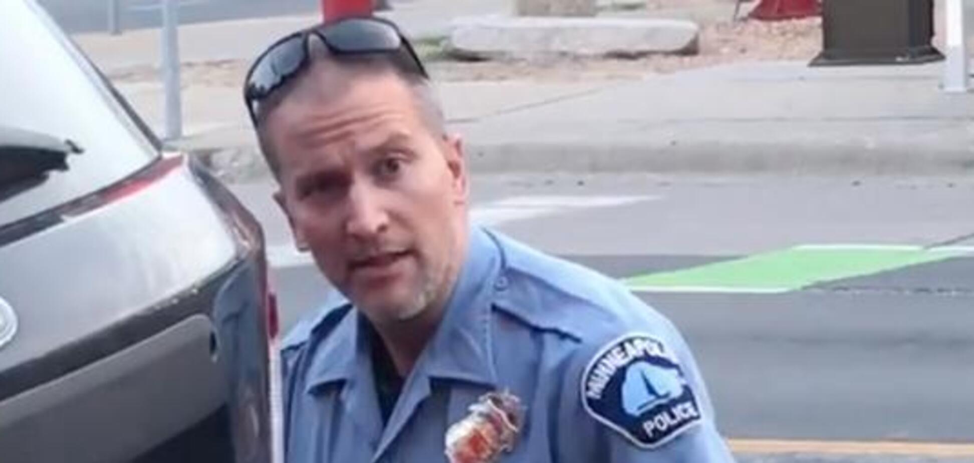 За подозреваемого в убийстве Флойда, спровоцировавшего протесты в США, назначили залог