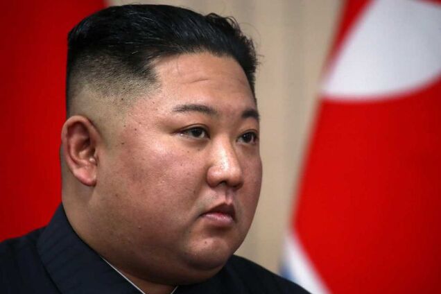 Главу КНДР Ким Чен Ына заметили в необычной одежде