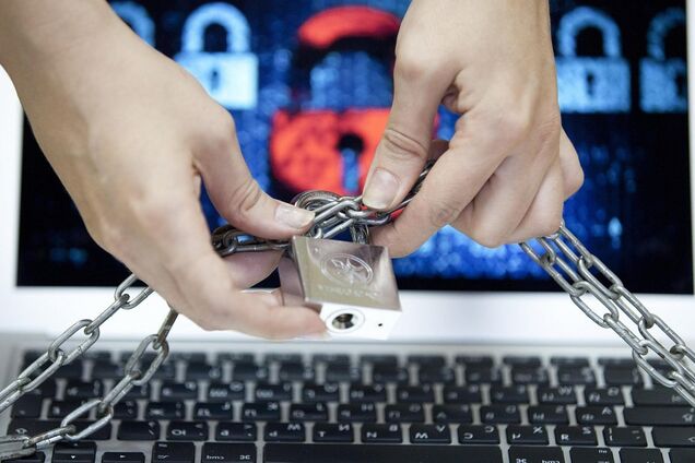 Президента и Раду просят не вводить государственную монополию на правду