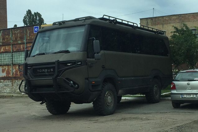 Полноприводный автобус Torsus Praetorian в Киеве. Фото: topgir.com.ua