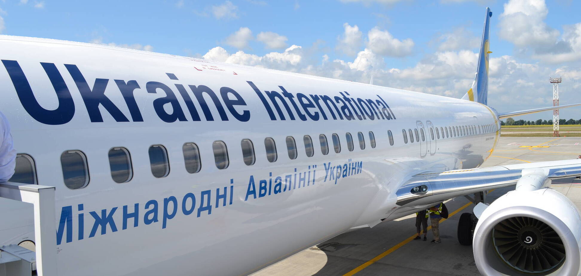 МАУ опубликовала список рейсов на август