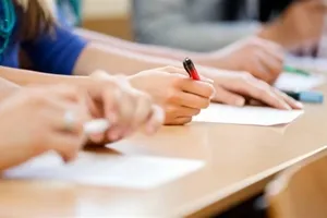 Випускники з ОРДЛО і Криму зможуть вибирати між іспитом і ЗНО