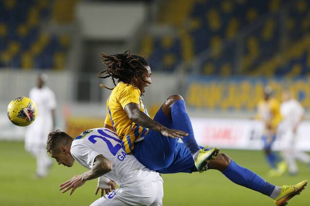 Футболист 'Динамо' подрался с одноклубником и исключен из заявки, - СМИ