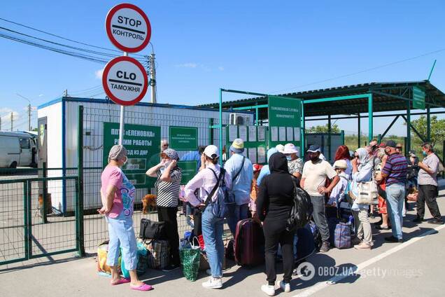 Раздать паспорта России: миссия невыполнима