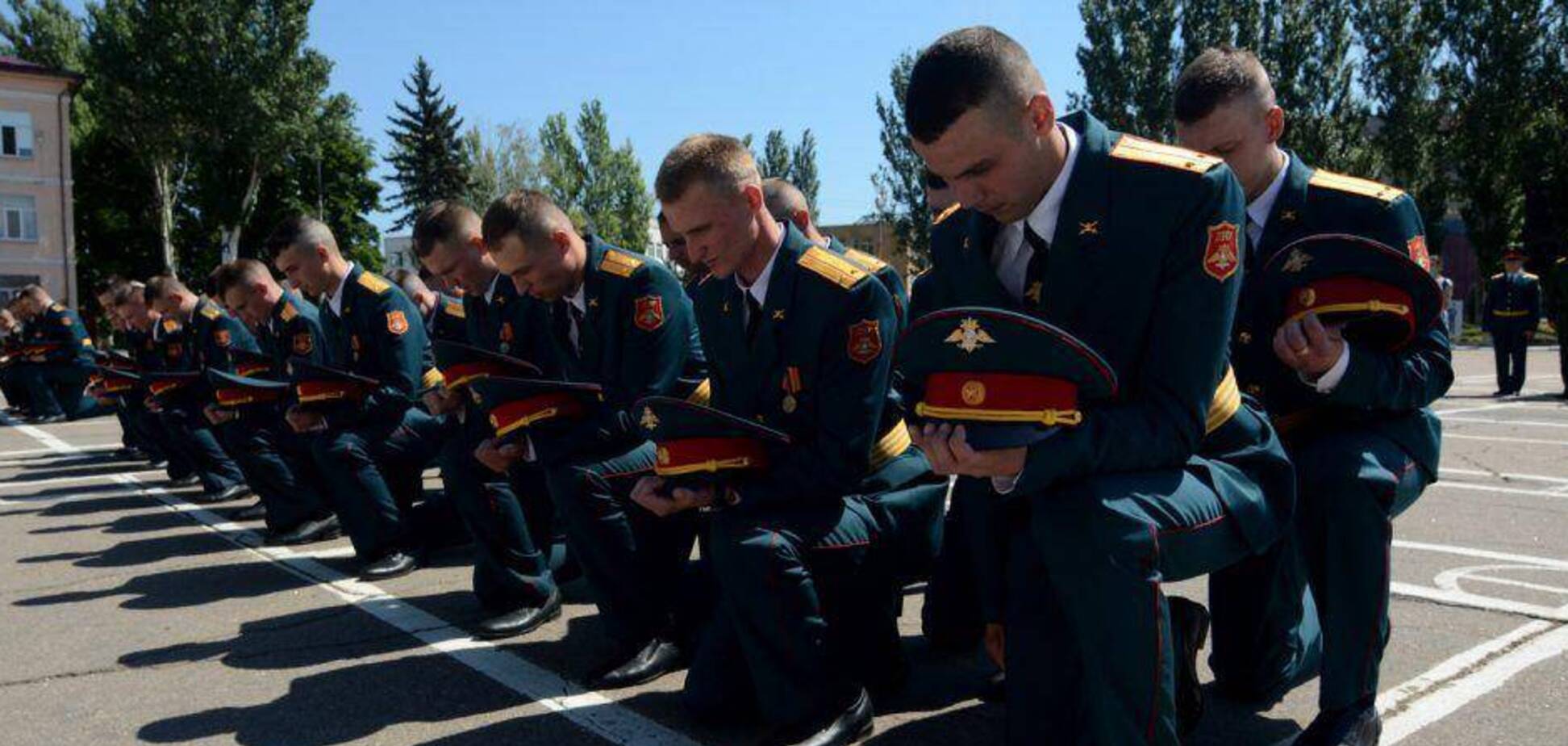 В Донецке провели первый выпуск курсантов бандформирования