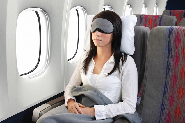 Как выспаться в самолете: раскрыты секреты хорошего сна