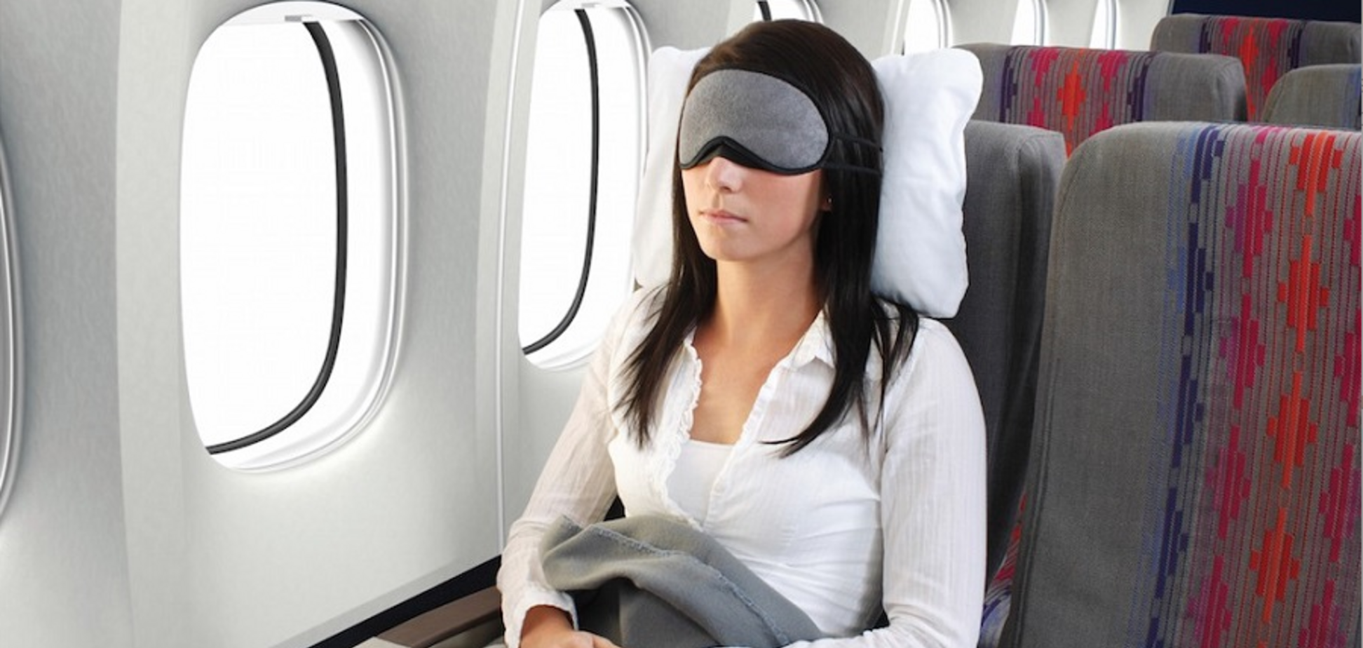 Як виспатися в літаку: розкрито секрети хорошого сну