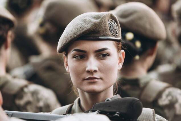 Названы актрисы, которые служили в армии
