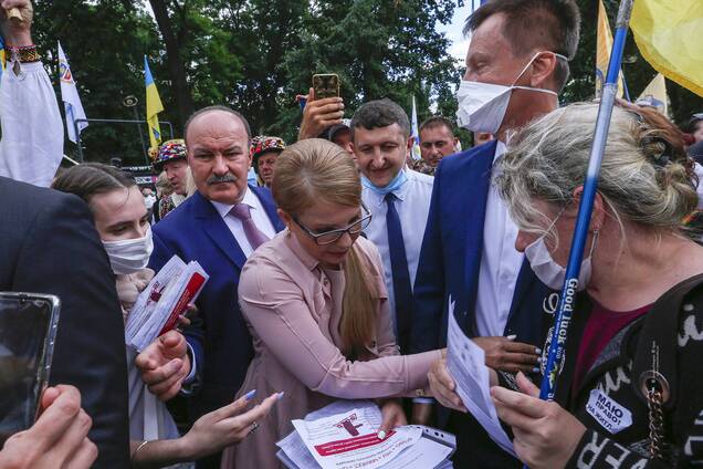 Тимошенко: вместе нам удалось остановить план президента по сокращению районов Украины