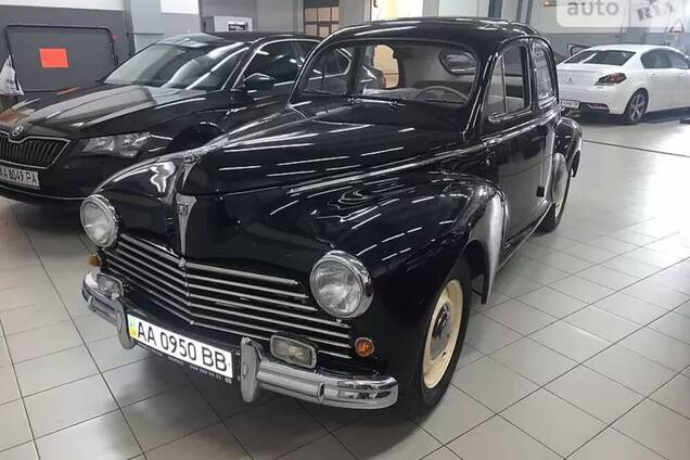 Уникальный Peugeot 1949 года продают в Украине. Фото: auto.ria.com