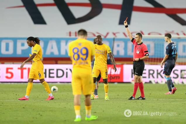 Офіційно: футболіста 'Динамо' вигнали з команди за бійку з одноклубником