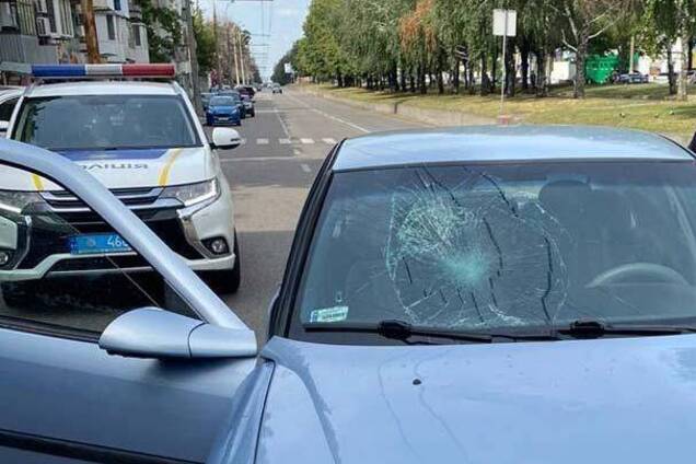 В Днепре полицейский пострадал, задерживая матерых мошенников