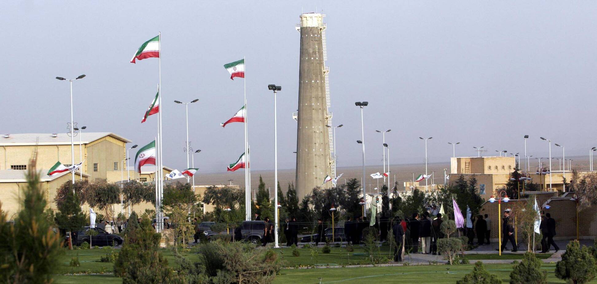 Взрыв на электростанции произошел в центре Ирана