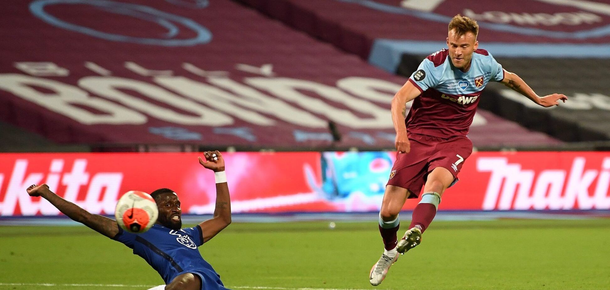 Андрей Ярмоленко забил победный гол в ворота 'Челси'