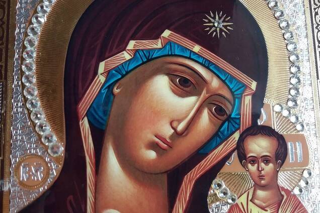 С Казанской иконой Божией Матери связано много чудес