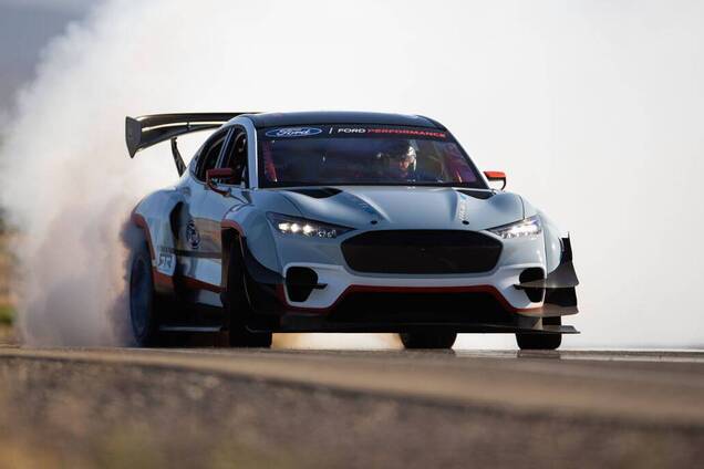 Ford показав свій божевільний електромобіль. Фото: Ford