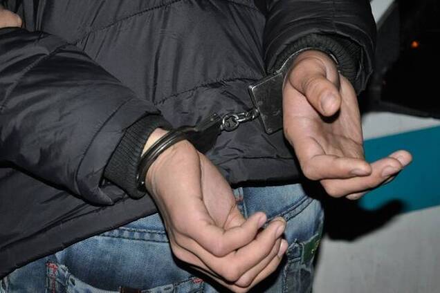 В Кривом Роге мужчина в порыве гнева задушил знакомую