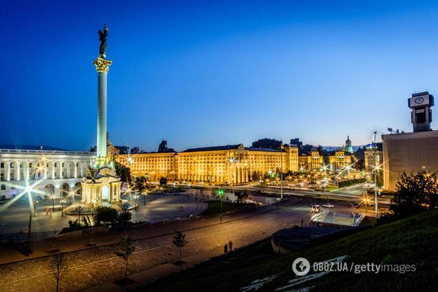 В Приватбанке в центре Киева обнаружили подозрительный предмет