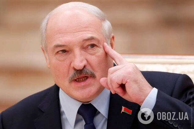 Олександр Лукашенко зажадав реагувати на критику в ЗМІ