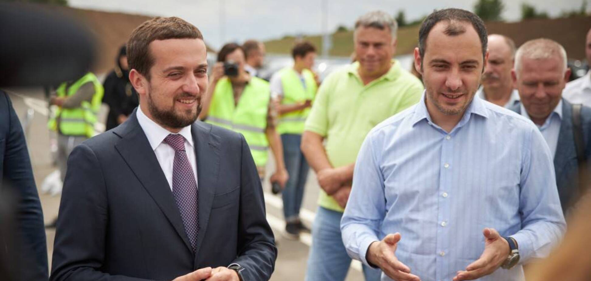 'Попросите Маска запустить ракету': Тимошенко высмеяли за пиар на строительстве дорог. Фото