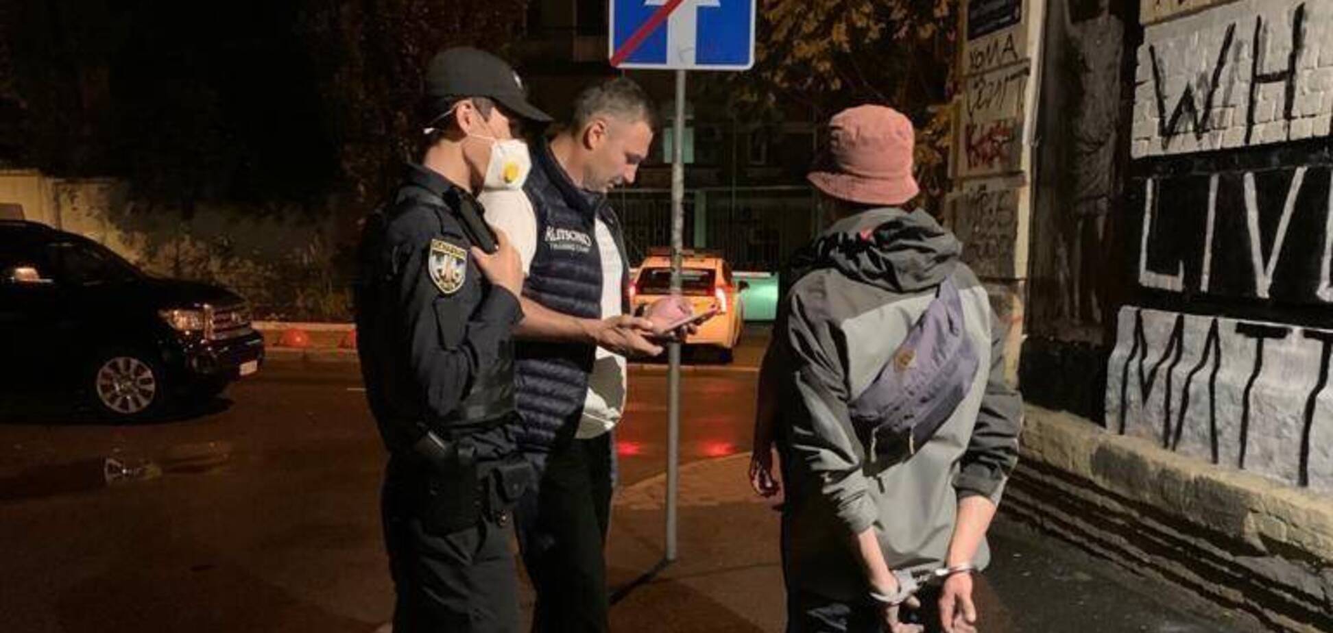 Кличко поймал на улице Киева двух 'граффитчиков' и вызвал полицию