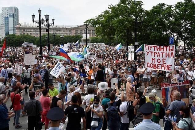 Украинцы борются за страну без совка, а россияне за что?