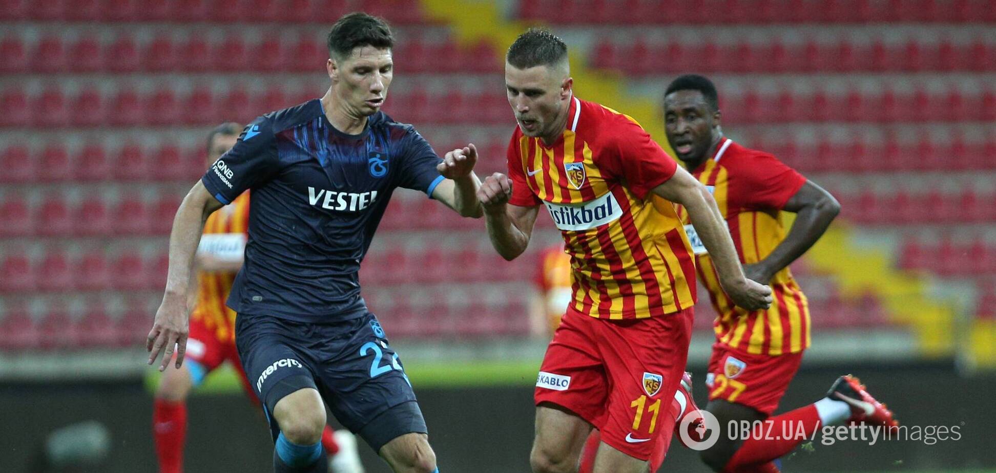 Артем Кравець у матчі проти 'Трабзонспору'