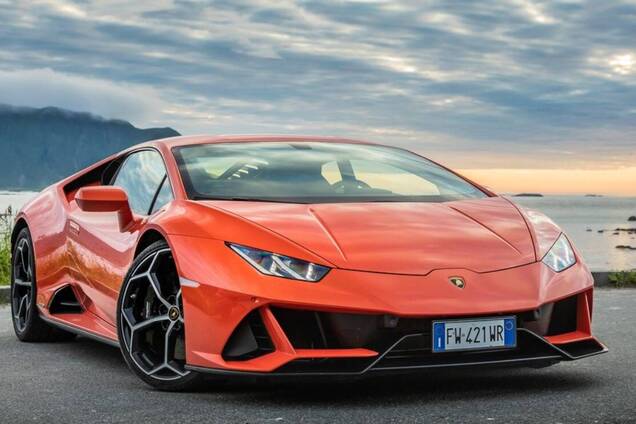 Американец купил суперкар на государственные деньги. Фото: Lamborghini