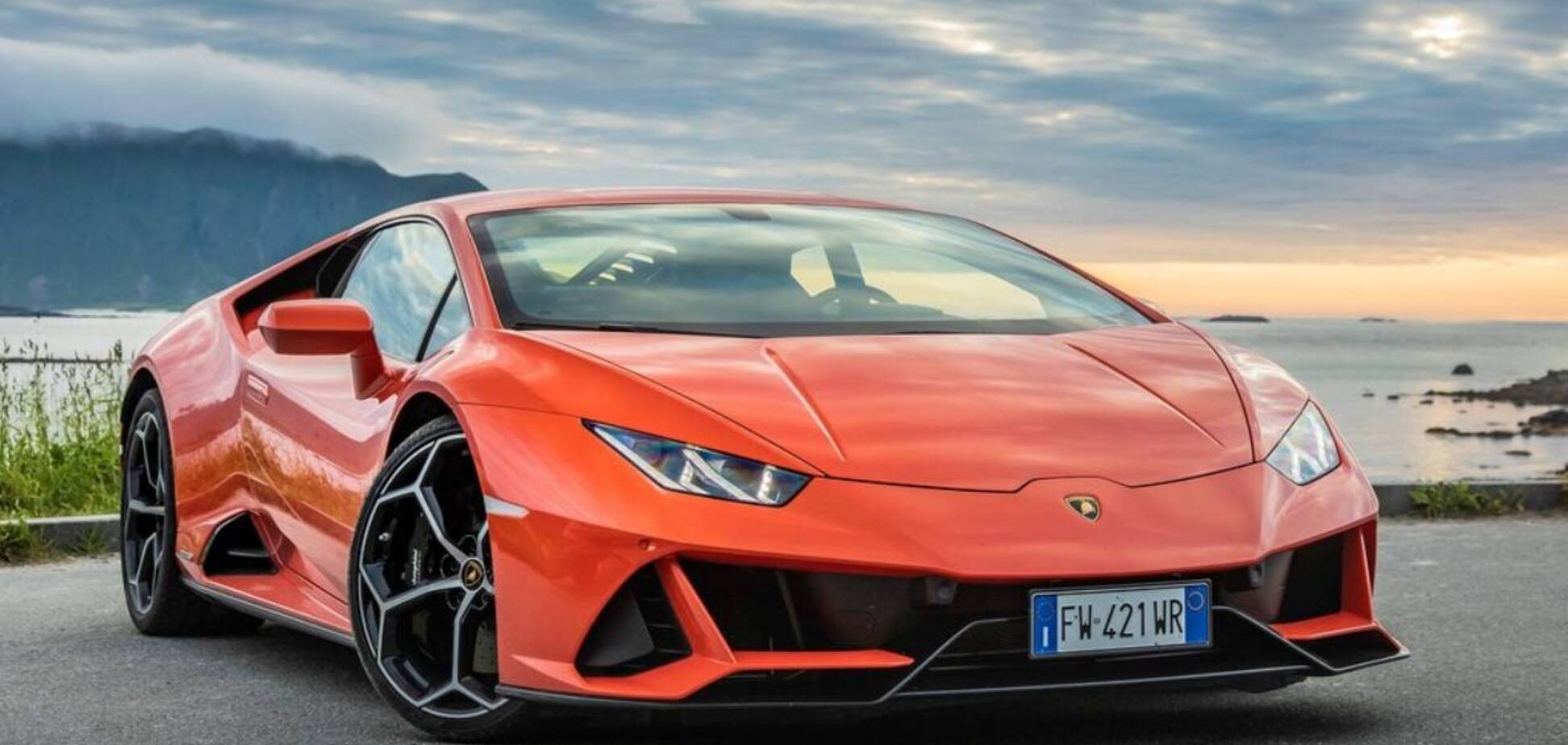 Американец купил суперкар на государственные деньги. Фото: Lamborghini