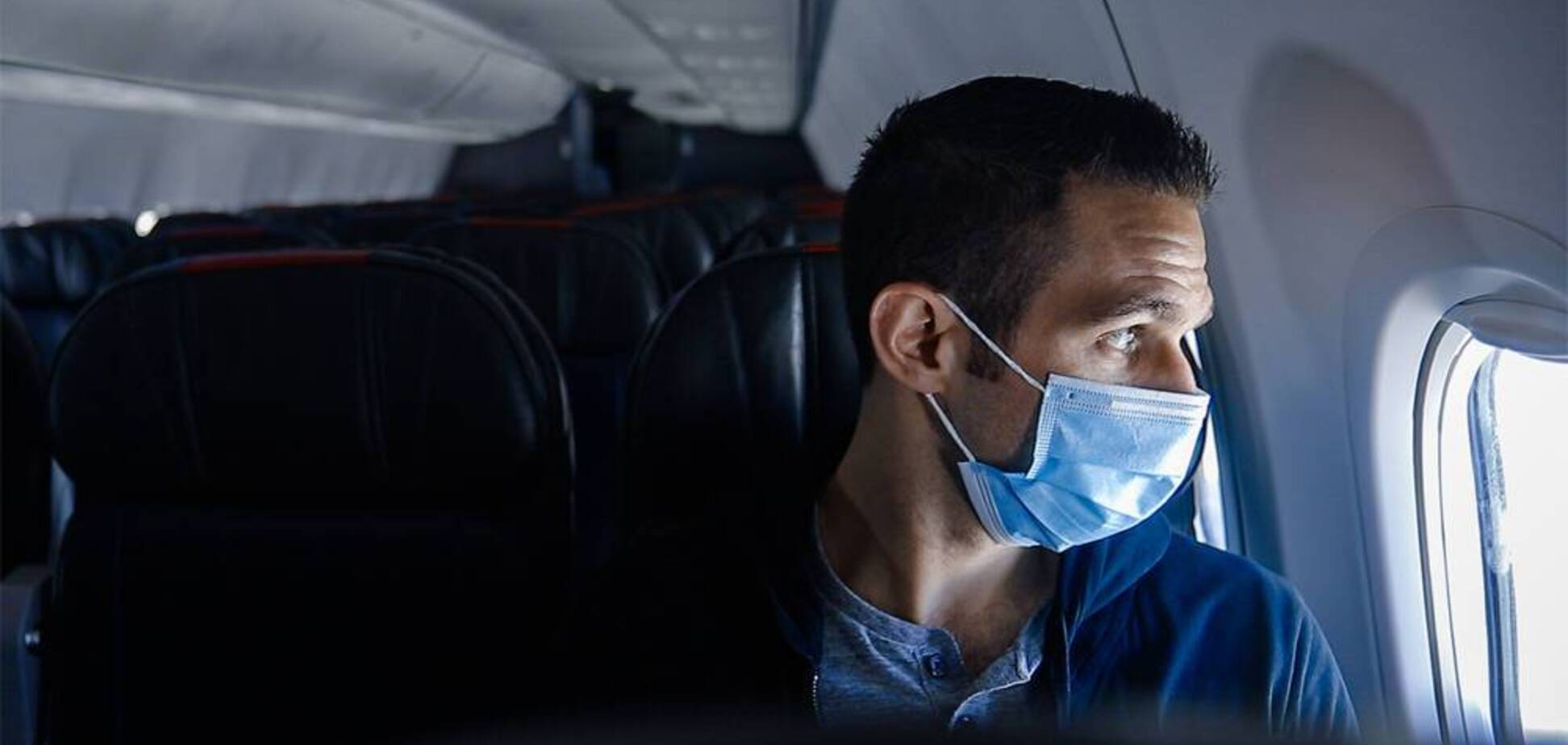 Назван главный способ защиты от болезней на борту самолета