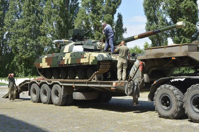 ВСУ усилили модернизированными танками 'Булат'. Фото