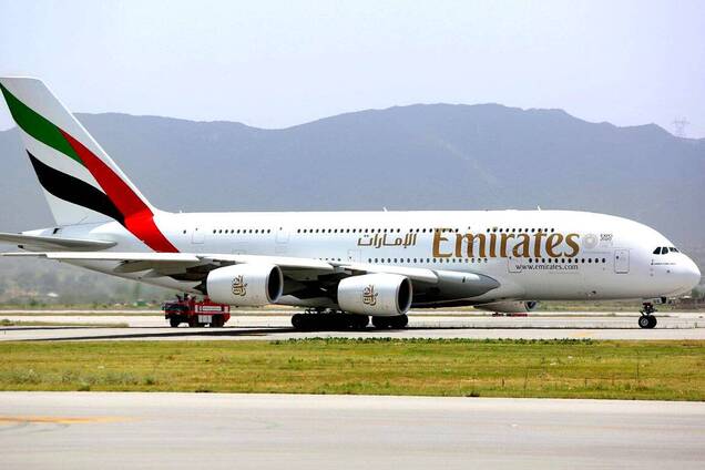 Авіакомпанія Emirates оплатить похорони пасажирів, які заразилися COVID-19 у польоті