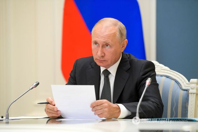 Путин узаконил указом обнуление своих сроков
