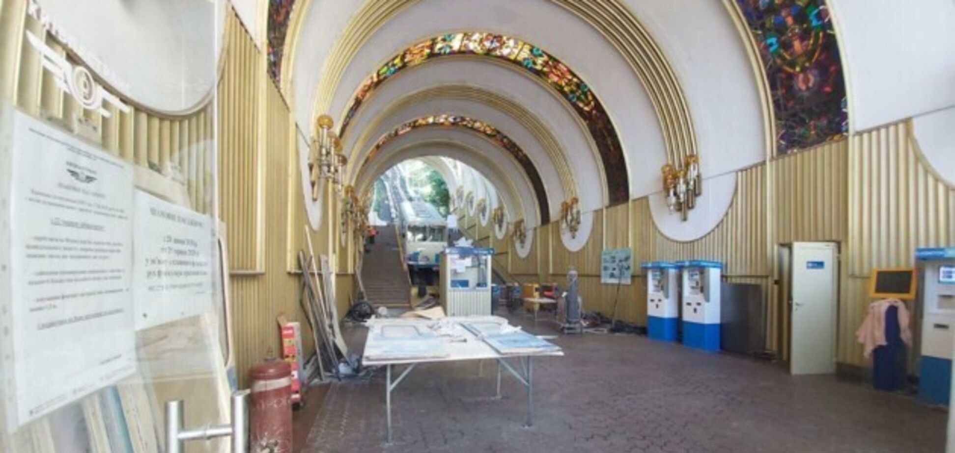 В Киеве на месяц закрыли фуникулер