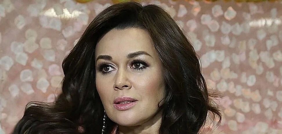 Анастасия Заворотнюк