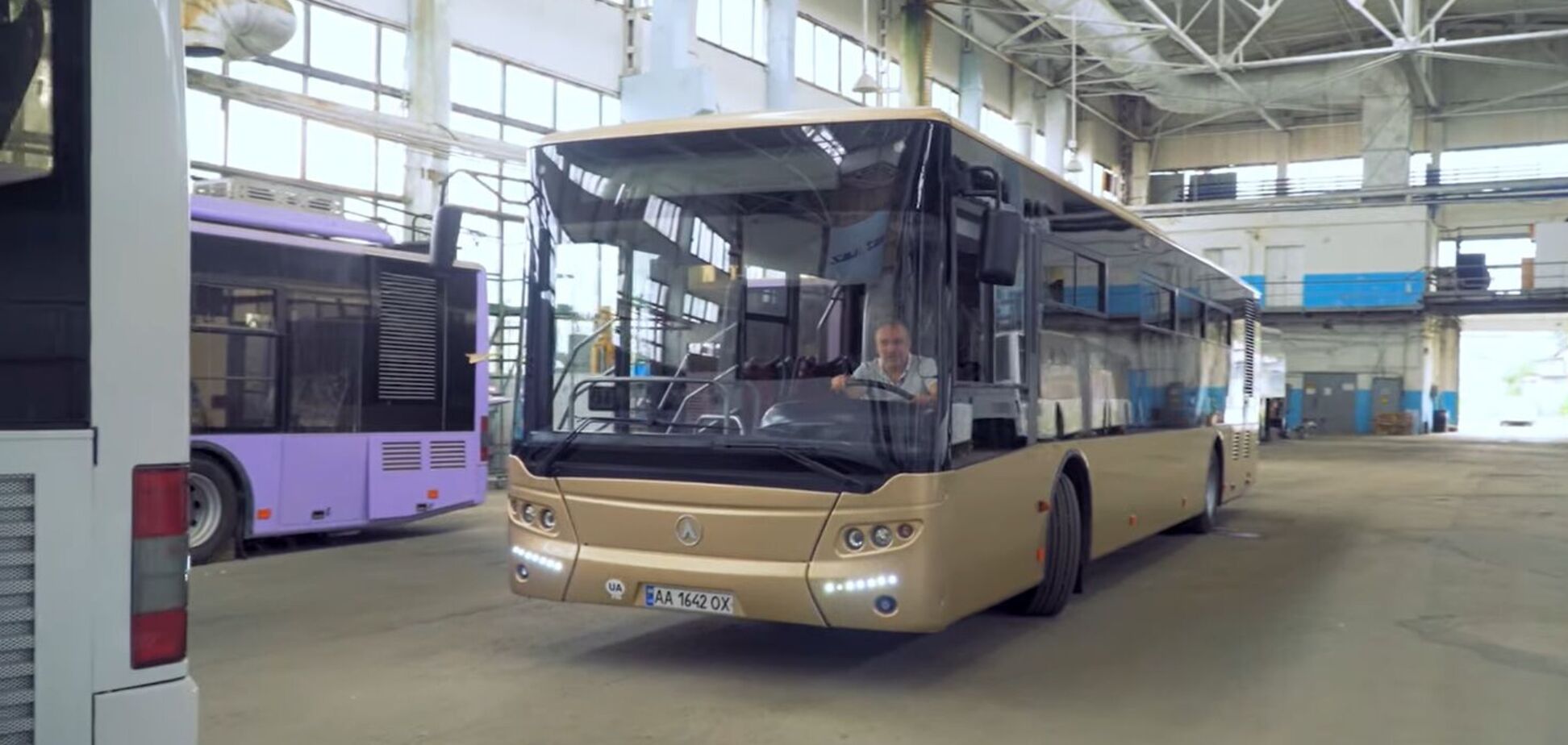 Блогеры заявили, что завод ЛАЗ жив и показали доказательства