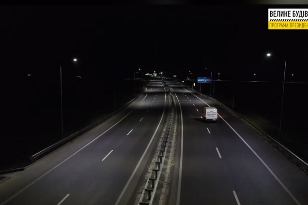 'Велике Будівництво' на трасі Дніпро-Решетилівка триває цілодобово