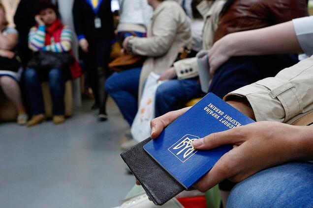 Українських заробітчан чекають у Фінляндії: влітку приймуть 10 тис. працівників