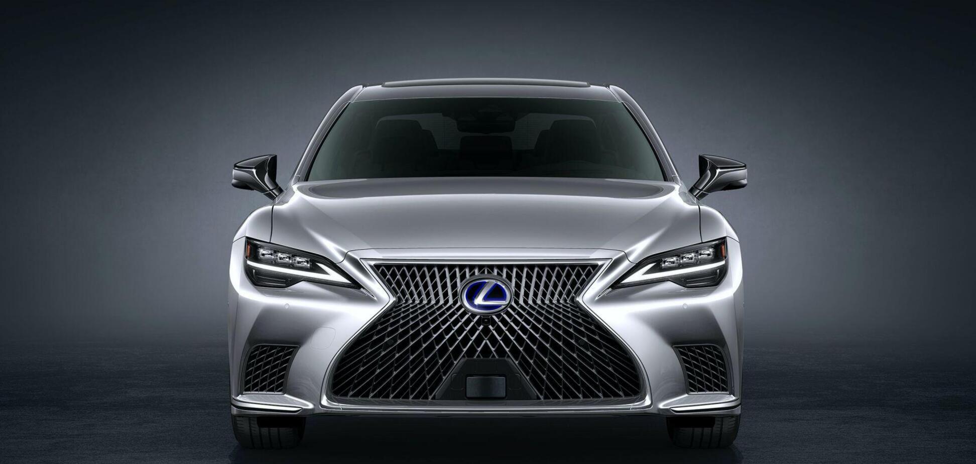 Флагманський Lexus LS оновили і допрацювали