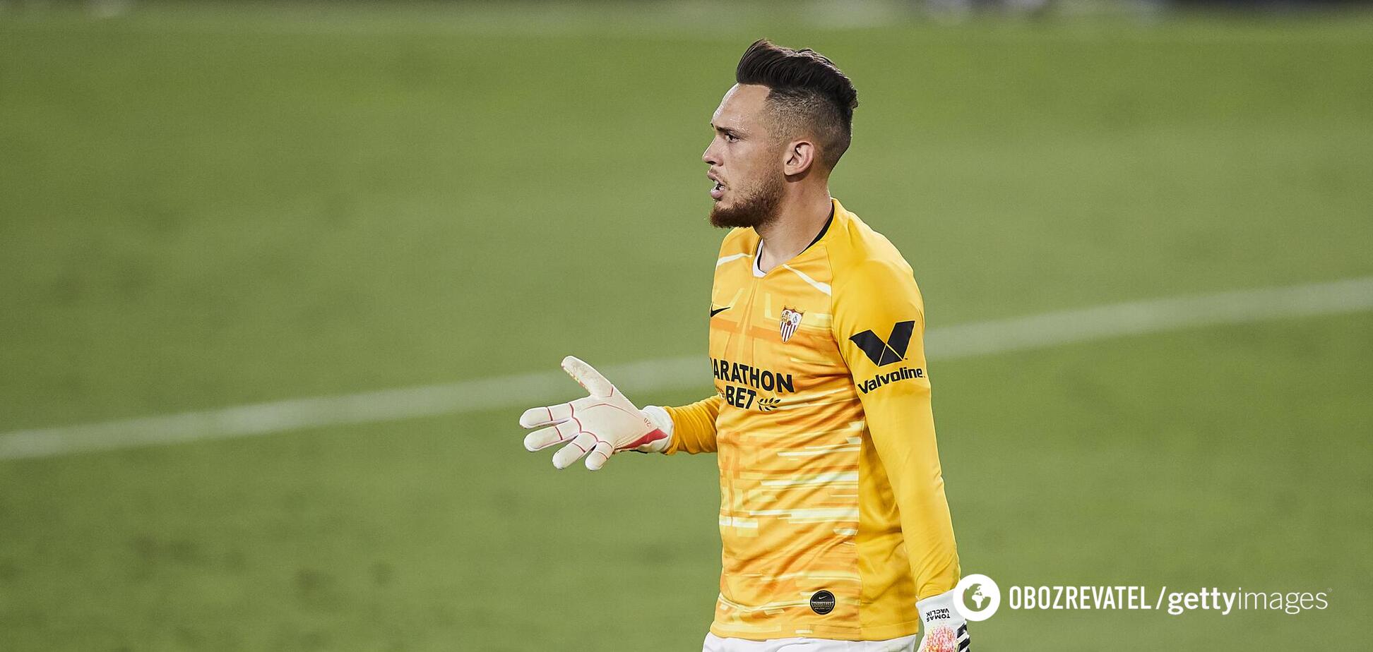 Лукас Окампос у воротарському формі