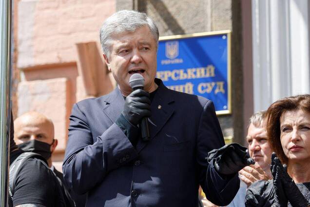 Порошенко заявив про фальсифікацію 'справи' проти нього і зажадав допиту керівника слідчої групи ДБР