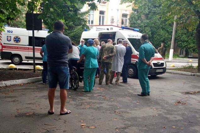 В Киев прибыл борт с ранеными героями Донбасса: волонтер просит помочь