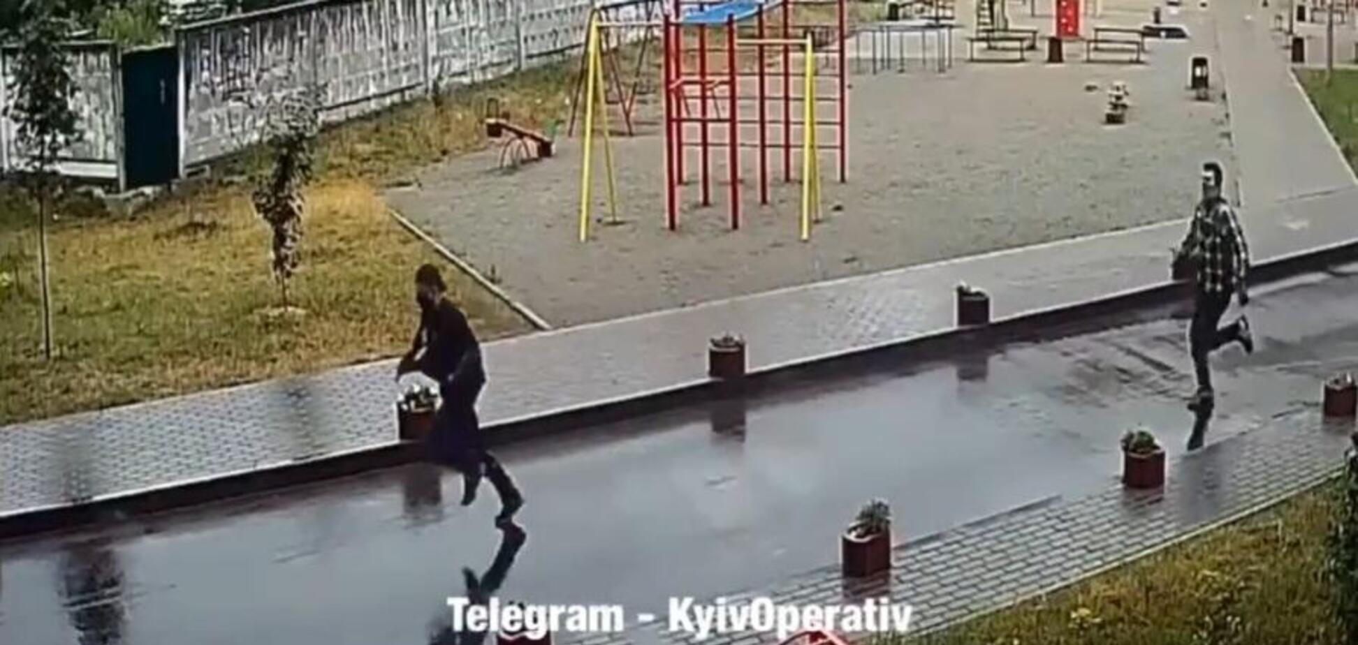 У Києві на Осокорках влаштували стрілянину й погоню