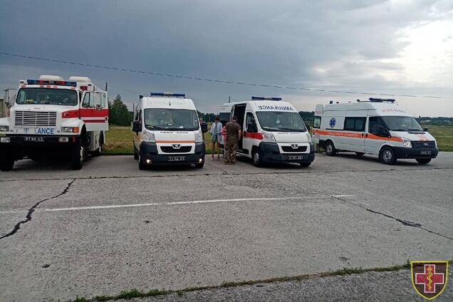 До Києва евакуювали поранених українських захисників з Донбасу