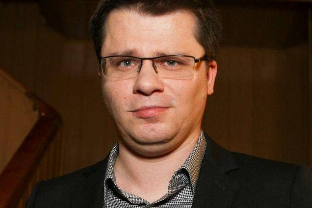 Харламова застукали ночью в караоке после заявления о разводе с Асмус