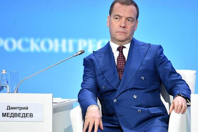 Медведєв заявив, що Росія не проводить недружню політику щодо України