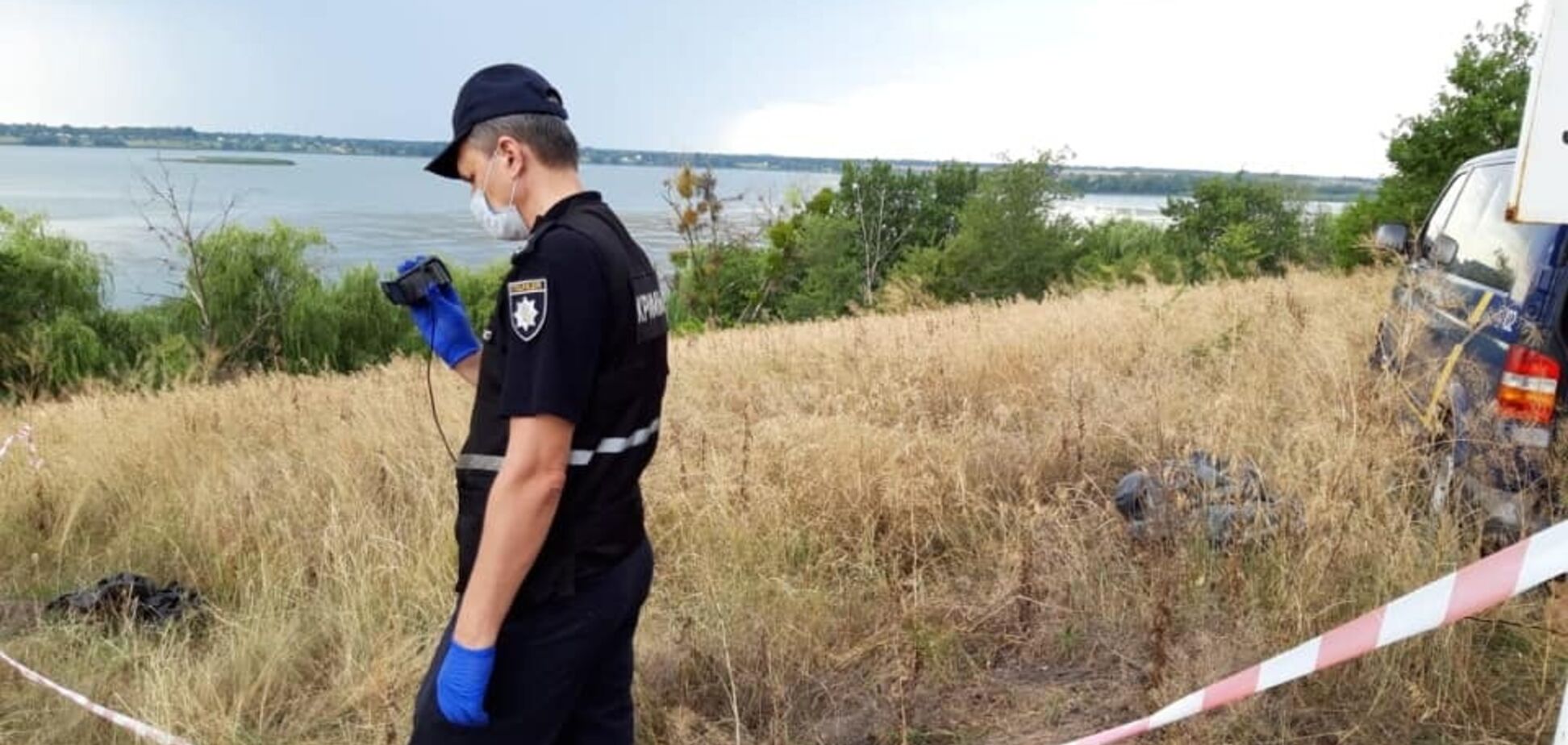 На Киевщине подросток убил 12-летнюю девочку и спрятал тело. Правоохранители на месте событий