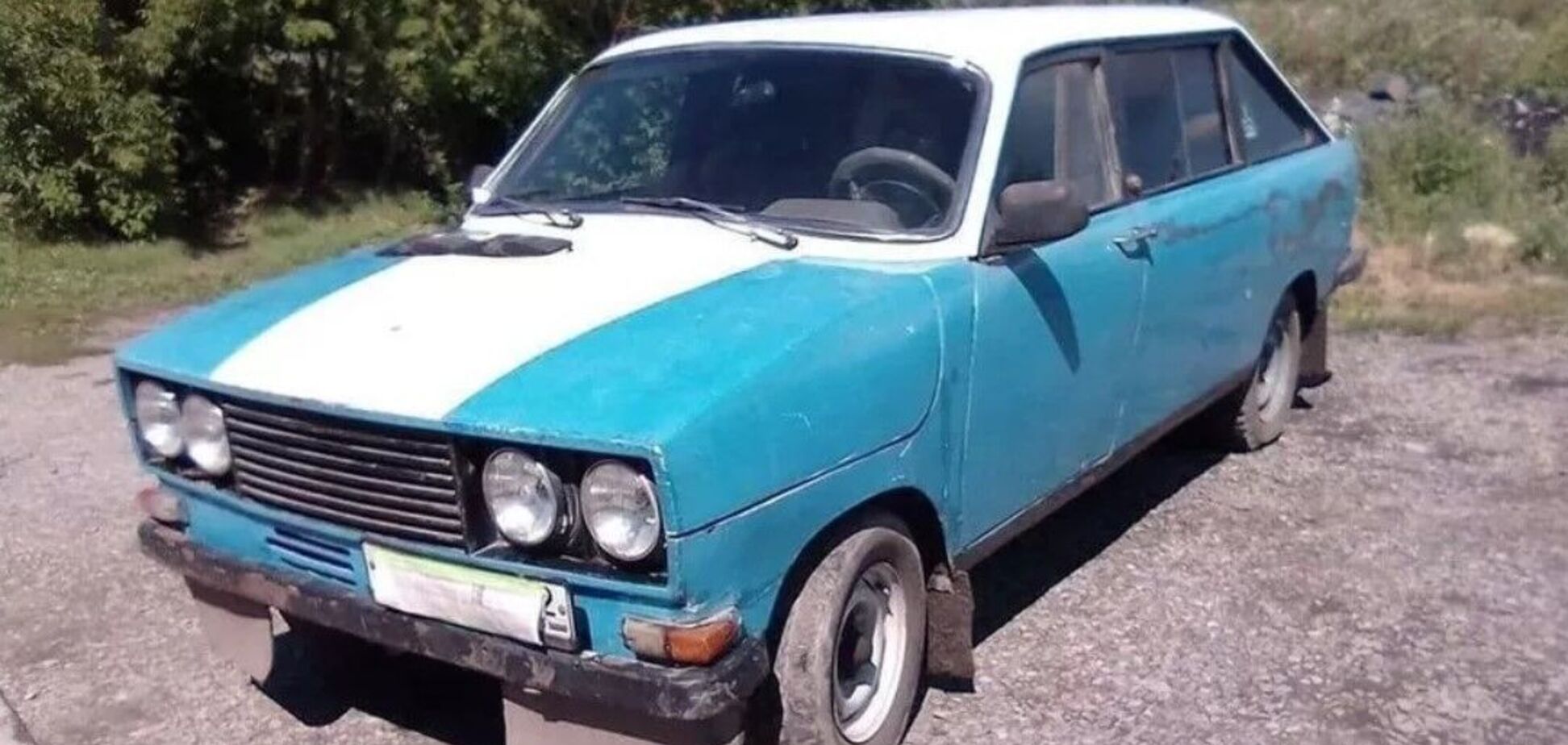 Странный советский автомобиль базируется на ГАЗ-24. Фото: carakoom.com