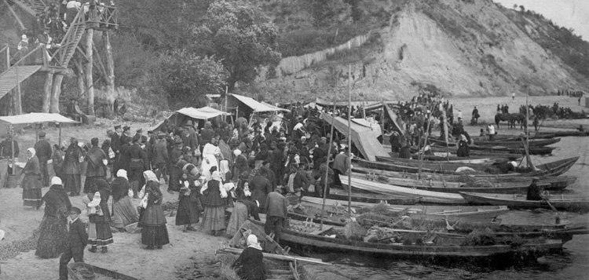 В Межигорье на месте, где Янукович обустроил пристань у резиденции, был рынок